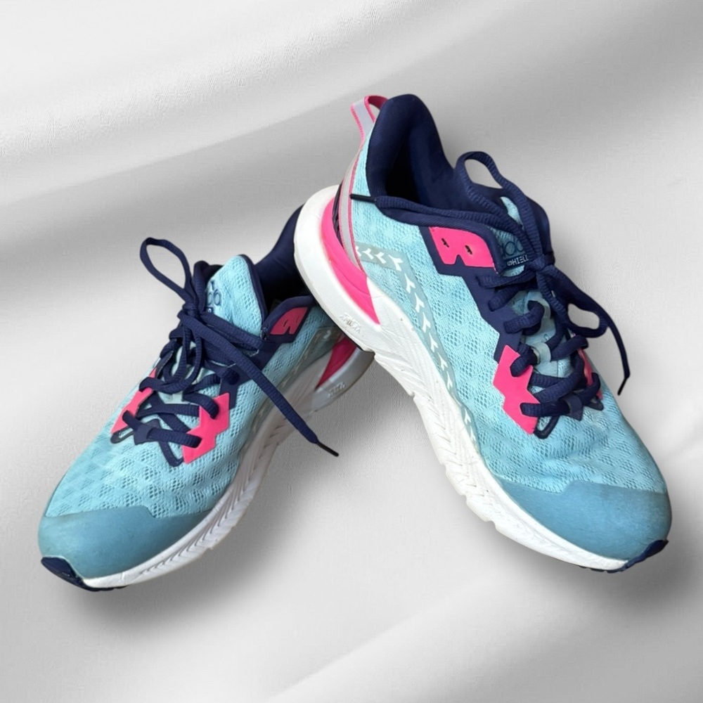 Diadora Mythos Volo 3 Athletic Shoes